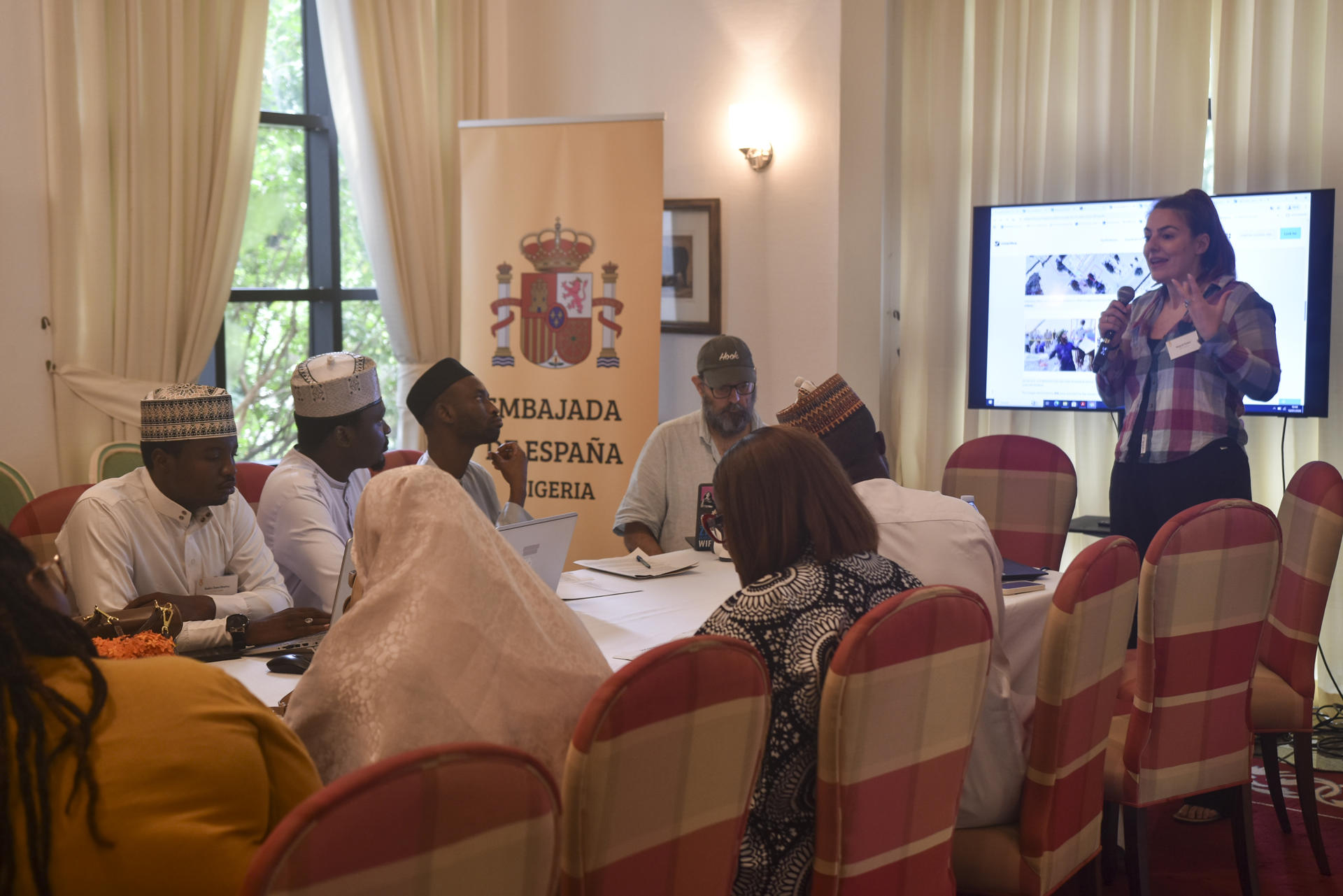 Un taller de Casa África, en el que ha participado EFE Verifica, ha capacitado a periodistas nigerianos para combatir la desinformación, a pocos meses de las elecciones presidenciales de 2027. EFE/ Eva Barta

