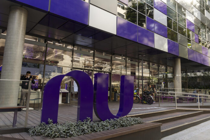 Fotografía de archivo que muestra una sede del banco digital Nubank, en Sao Paulo (Brasil). EFE/ Isaac Fontana
