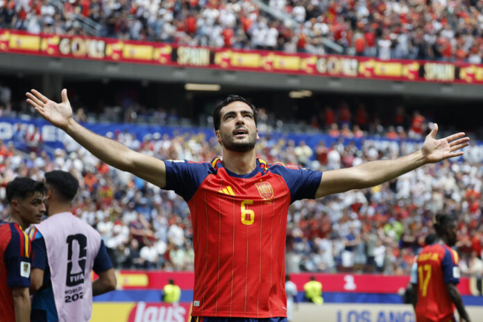 El jugador español Mikel Merino celebra un gol en el partido de cuartos de final del Mundial de la FIFA 2026 entre España y Bélgica en el estadio SoFi en Los Ángeles (Estados Unidos). EFE/ Lavandeira Jr
