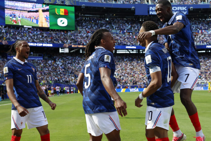Mbappe, junto a Dembele, Kounde y Olise, durante el Mundial 2026. EFE/ Sebastiao Moreira
