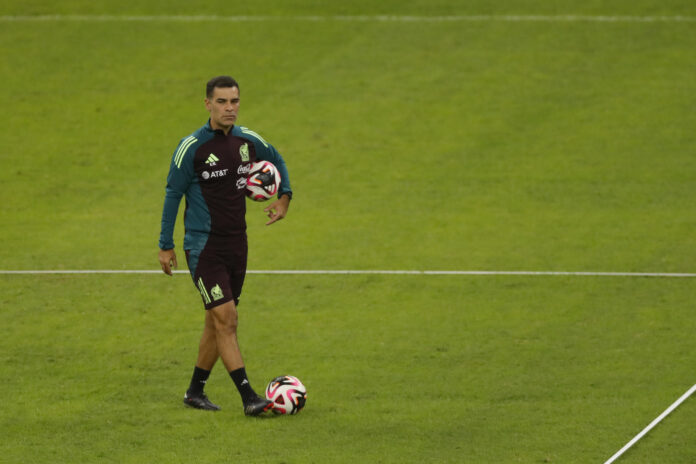 Fotografía de archivo del nuevo seleccionador técnico de la selección mexicana de fútbol, Rafael Márquez. EFE/ Francisco Guasco
