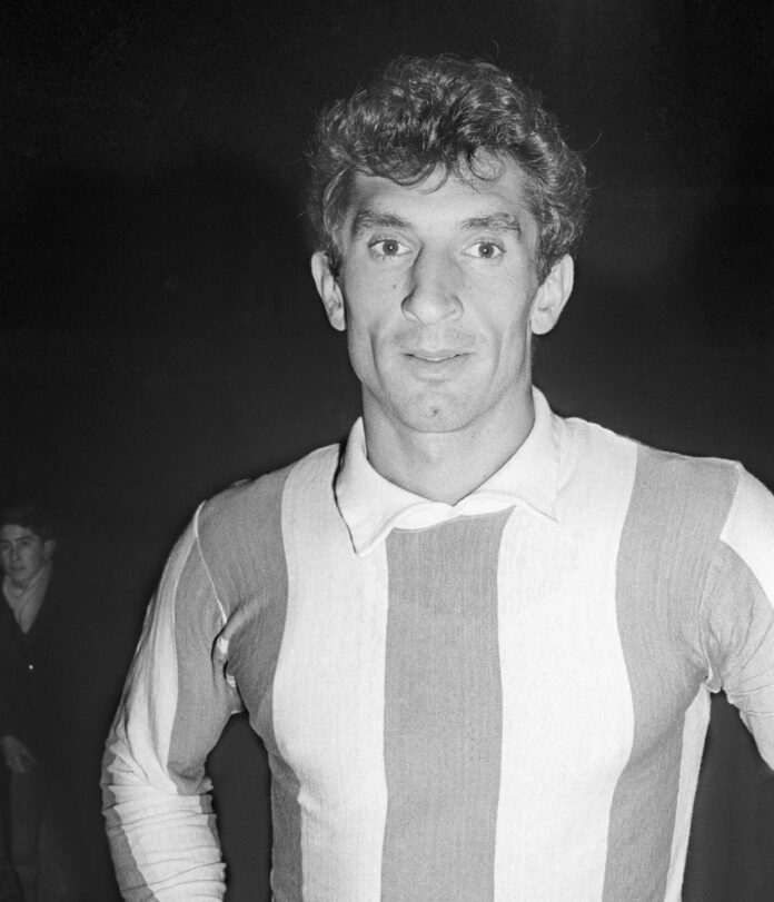 Imagen de Antonio Rattin durante su participación con la selección de Argentina en el Mundial de Inglaterra 1966. Archivo: EFE
