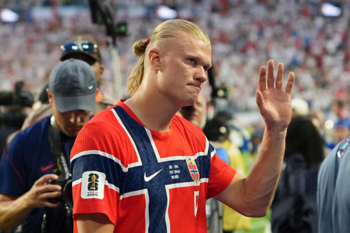 Erling Haaland, de Noruega, reacciona al finalizar un partido de cuartos de final del Mundial de la FIFA 2026 entre Noruega e Inglaterra en el estadio Hard Rock en Miami (Estados Unidos).  EFE/ Alberto Boal
