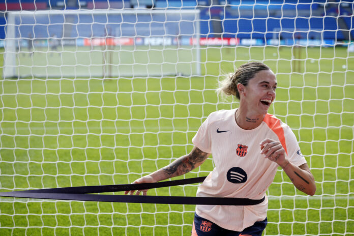 Fotografía del pasado 22 de mayo, en la que puede vers a la jugadora del FC Barcelona Mapi León, durante un entrenamiento. EFE/Alberto Estévez
