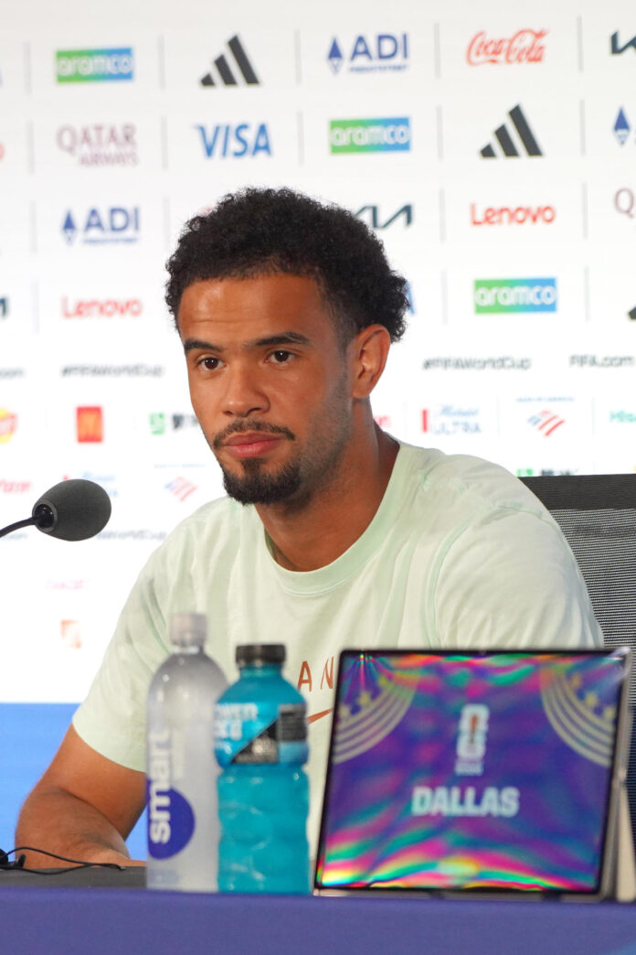 El francés Warren Zaïre-Emery afirmó que a su compañero y capitán, Kylian Mbappé, “no le gusta perder contra España”. EFE/ Kenneth Fernández
