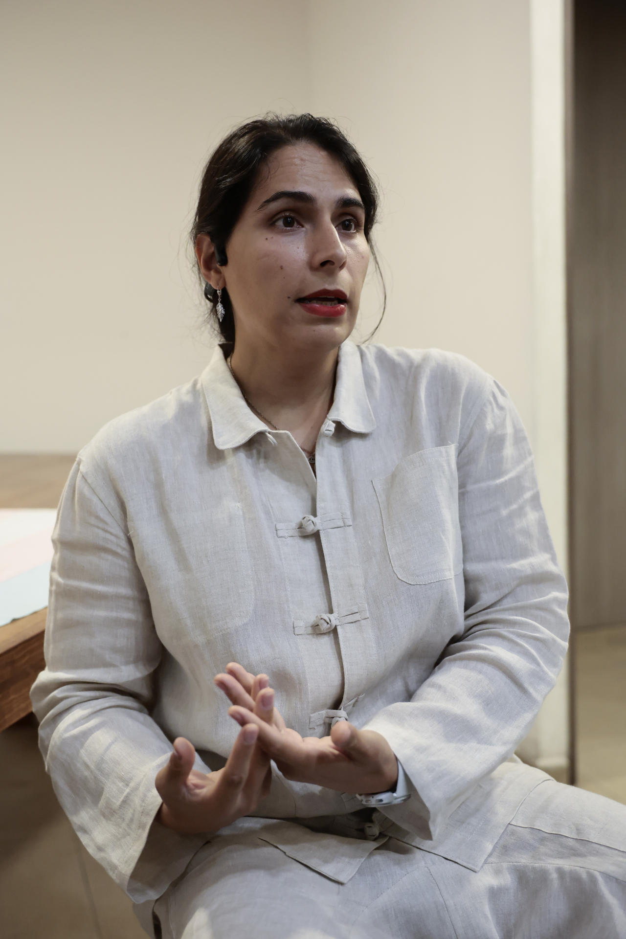 La directora general de Transsalud, la doctora Daniela Muñoz Jiménez, habla durante la presentación de las Guías de Atención Latinoamericana para la Salud Trans (GALA) este lunes, en Ciudad de México (México). EFE/José Méndez
