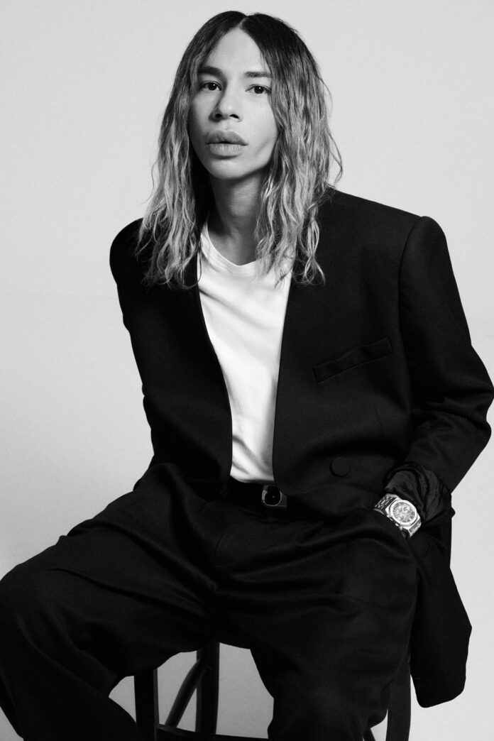 Rabanne ha anunciado este martes el nombramiento de Olivier Rousteing como director creativo. La firma, que pertenece al grupo Puig, destaca que tras una década de notable transformación y un 