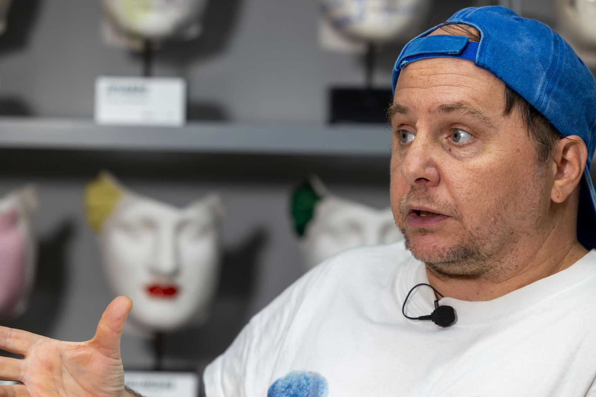 El actor argentino Tomás Pozzi, entrevistado por EFE en Mérida (España). EFE/ Jero Morales

