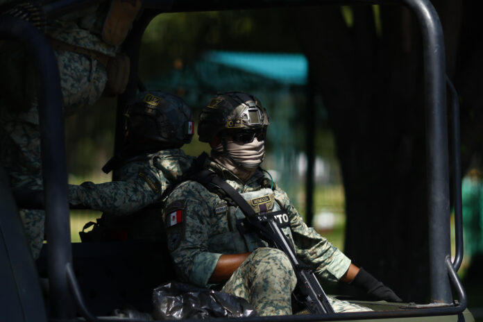 Fotografía de archivo en donde se observan a integrantes del Ejército Mexicano. EFE/ Francisco Guasco
