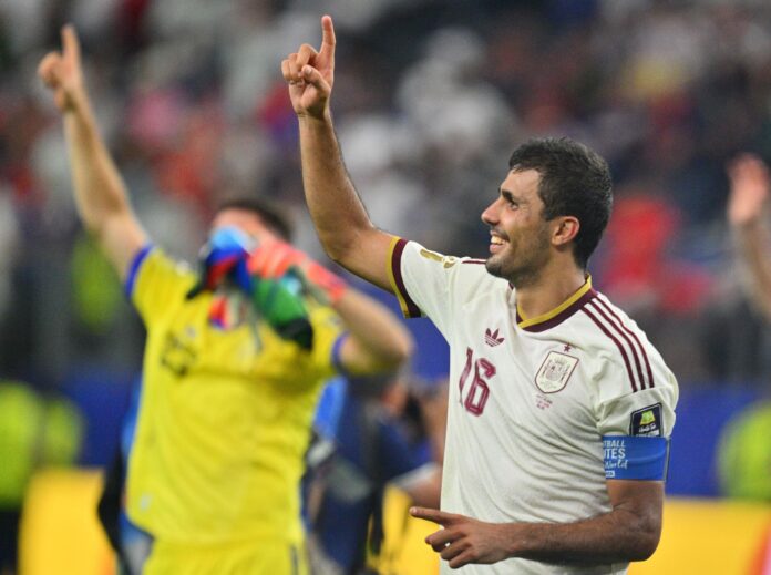 El jugador español Rodri tras ganar el partido de semifinales de la Copa Mundial de la FIFA 2026 entre Francia y España, en Dallas, EE. UU. EFE/EPA/SAM WASSON
