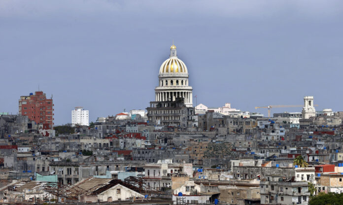 Vista aérea de una zona de La Habana con el Capitolio en el centro en La Habana (Cuba). Fotografía de archivo. EFE/ Ernesto Mastrascusa
