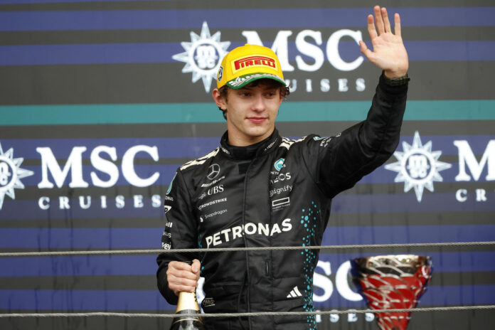 El italiano Kimi Andrea Antonelli (Mercedes), que llega líder del campeonato a Spa-Francorchamps, sede del décimo Gran Premio del Mundial de Fórmula Uno, el de Bélgica; en una imagen de archivo. EFE/ Sebastiao Moreira
