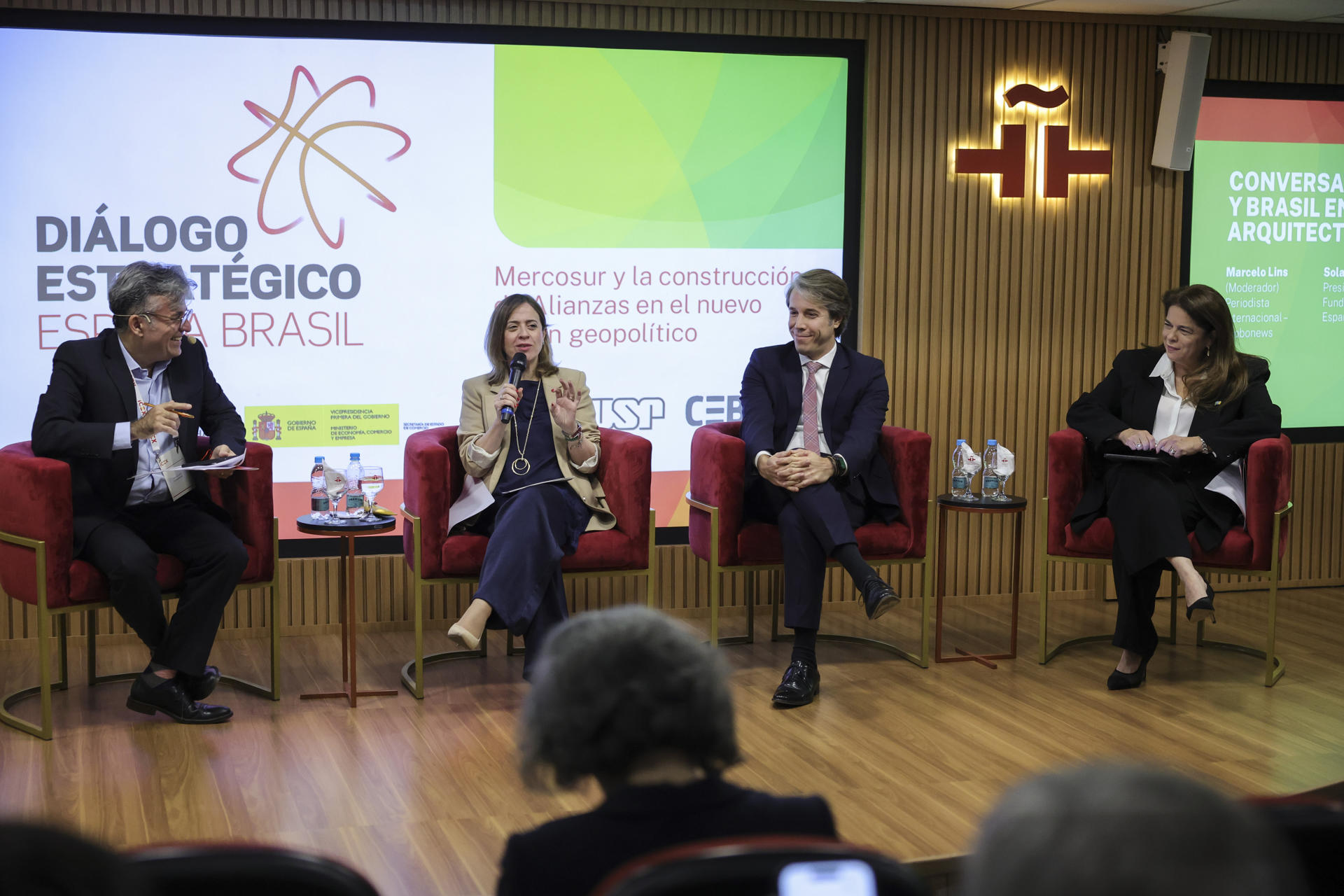 La secretaria de Estado de Comercio de España, Amparo López Senovilla habla durante el evento ‘Diálogo Estratégico España-Brasil’, en la sede del Instituto Cervantes en São Paulo (Brasil). EFE/ Sebastiao Moreira

