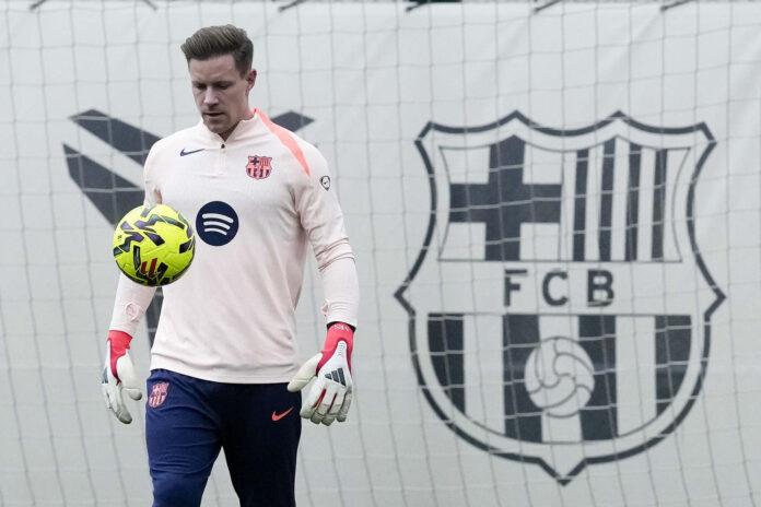 Fotografía del pasado 17 de enero, en la que puede verse al portero del FC Barcelona Marc Andre Ter Stegen, durante un entrenamiento. EFE/ Enric Fontcuberta.
