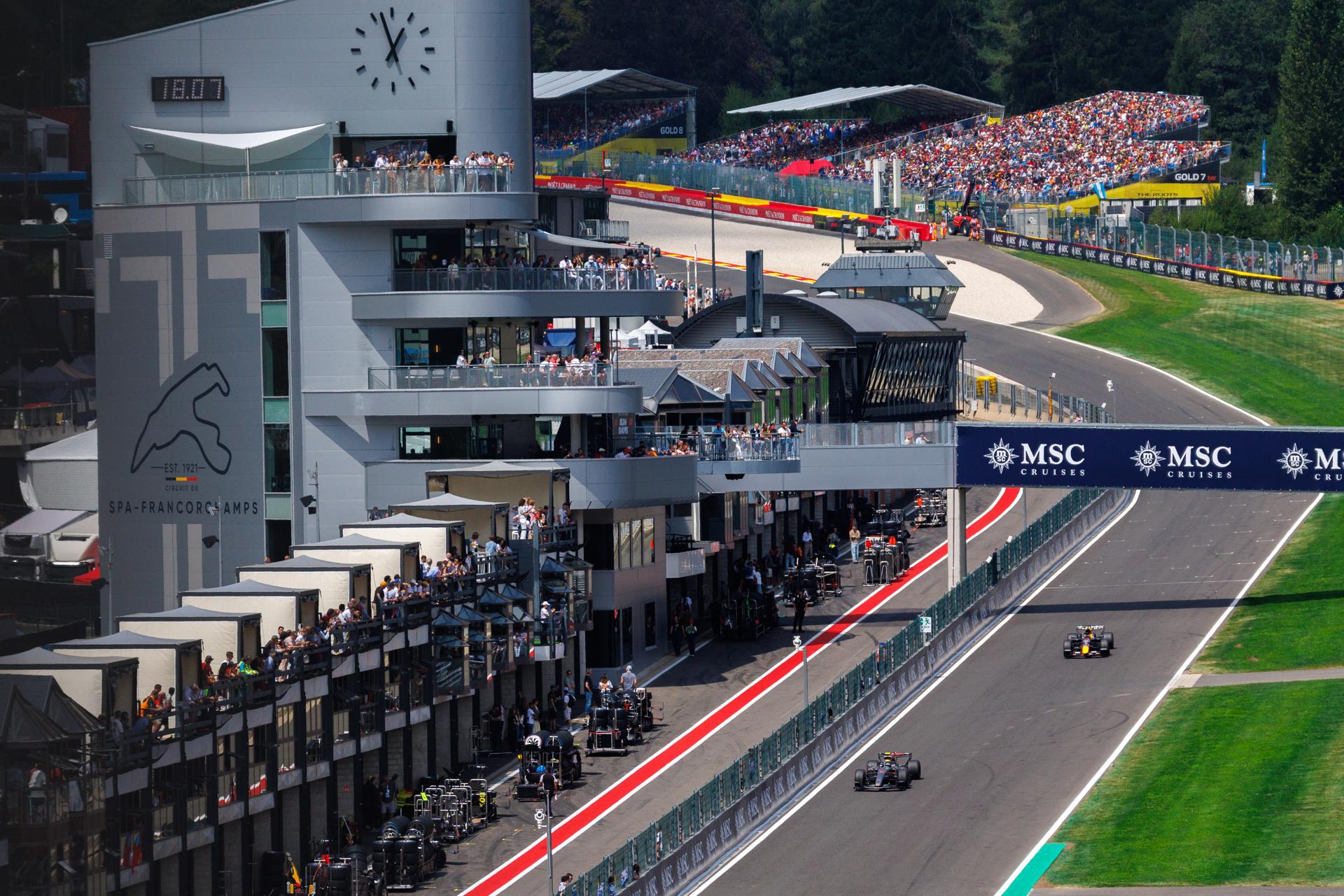 Francorchamps, durante la tercera sesión de entrenamientos del Gran Premio de Fórmula Uno de Bélgica. EFE/EPA/OLIVIER MATTHYS