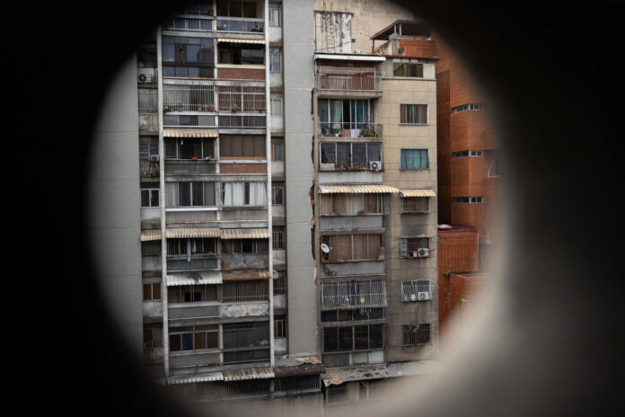 Edificios afectados por los dos terremotos en Caracas (Venezuela). EFE/ Ronald Peña R
