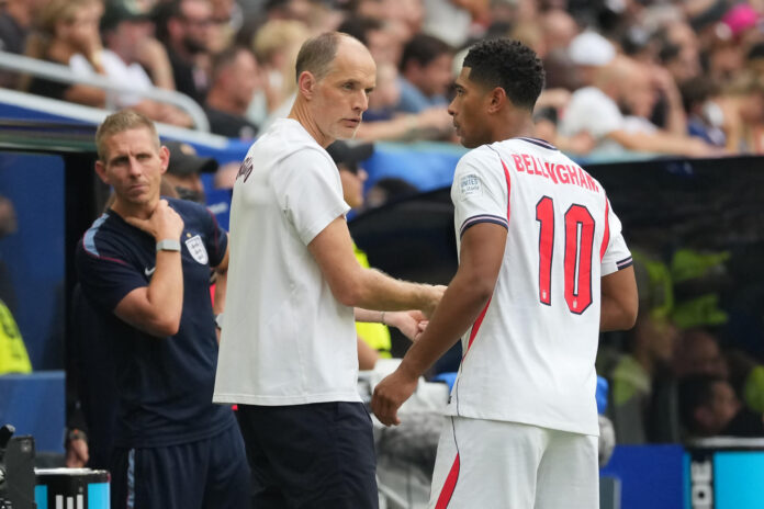 El seleccionador de Inglaterra, Thomas Tuchel (i), reconoció que el tercer puesto conseguido por Inglaterra ante Francia (6-4) es 
