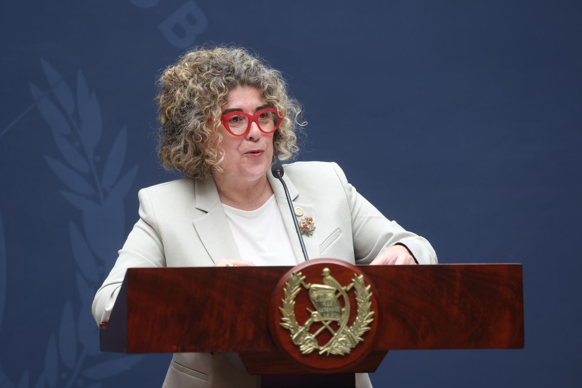 AME1592. CIUDAD DE GUATEMALA (GUATEMALA), 20/07/2026.- La ministra de Economía de Guatemala, Gabriel García, asiste a una rueda de prensa este lunes, en Ciudad de Guatemala (Guatemala). EFE/ Mariano Macz