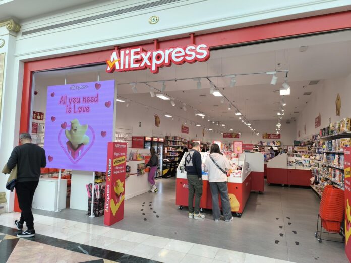 Imagen de archivo de un tienda AliExpress en el centro comercial Gran Plaza 2 de Majadahonda, Comunidad de Madrid, España.
EFE/Paloma Puente
