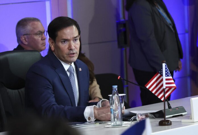 PASAY (Filipinas), 21/07/2026.- El secretario de Estado de Estados Unidos, Marco Rubio, asiste a la Conferencia Postministerial de la ASEAN con representantes estadounidenses, en el marco de la Reunión de Ministros de Relaciones Exteriores de la ASEAN en Pasay, Metro Manila, Filipinas, el 22 de julio de 2026. EFE/EPA/ELOISA LOPEZ / POOL
