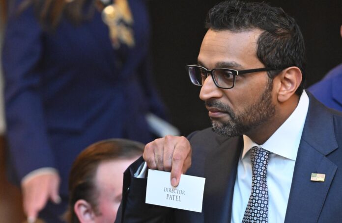 Imagen de archivo tomada en Washinton, Estados Unidos, el 17 de julio de 2026, que muestra al director del FBI, Kash Patel, en la Casa Blanca. EFE/EPA/SAUL LOEB / POOL
