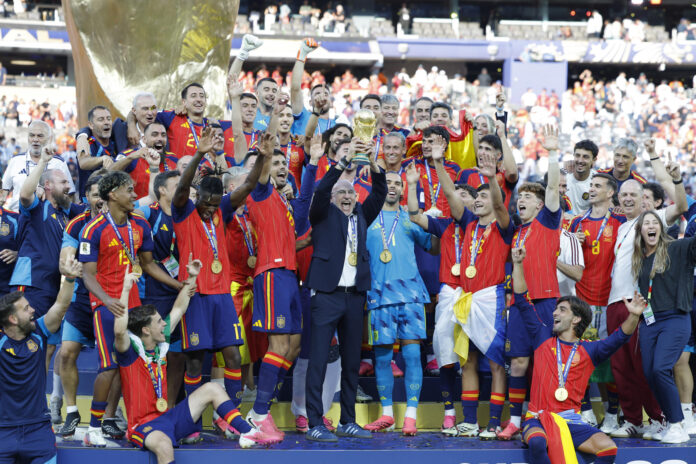 La selección española celebra el Mundial 2026 tras vencer en la final a Argentina el pasado domingo 19. EFE/ Lavandeira Jr
