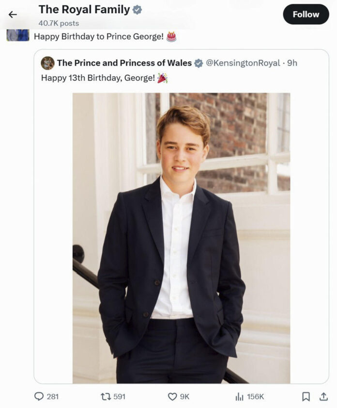 El príncipe Jorge, nieto del rey Carlos III y segundo en la línea de sucesión a la corona británica, cumple este miércoles 13 años de edad, meses antes de iniciar su educación secundaria en el exclusivo colegio de Eton.Con motivo de esta celebración, los príncipes de Gales, Guillermo y Catalina, colgaron en sus redes sociales una instantánea de su hijo mayor tomada por Matt Porteous, el fotógrafo preferido por la familia para festejos especiales.En la foto, el príncipe aparece de pie, con las manos en los bolsillos y vestido con una camisa blanca de cuello abierto y una americana en color oscuro, acompañado por el mensaje: 
