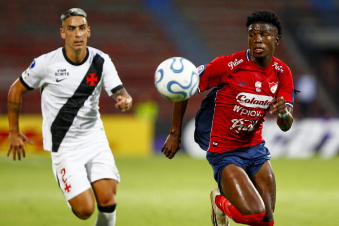 Independiente Medellín empató este miércoles 2-2 en la ciudad colombiana de Medellín con Vasco da Gama en el partido de ida de la repesca por un cupo en los octavos de final de la Copa Sudamericana. EFE/ STR
