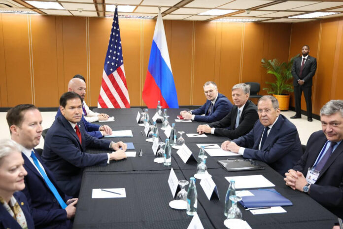 MANILA, 23/07/2026.- Los jefes de la diplomacia de Estados Unidos y Rusia, Marco Rubio (3i) y Serguéi Lavrov (2d), respectivamente, se reunieron este jueves en Manila para hablar de la guerra en Ucrania y abordar posibles maneras de zanjar el conflicto. 
EFE/ Ministerio de Exteriores Ruso// SOLO USO EDITORIAL/SOLO DISPONIBLE PARA ILUSTRAR LA NOTICIA QUE ACOMPAÑA (CRÉDITO OBLIGATORIO)
