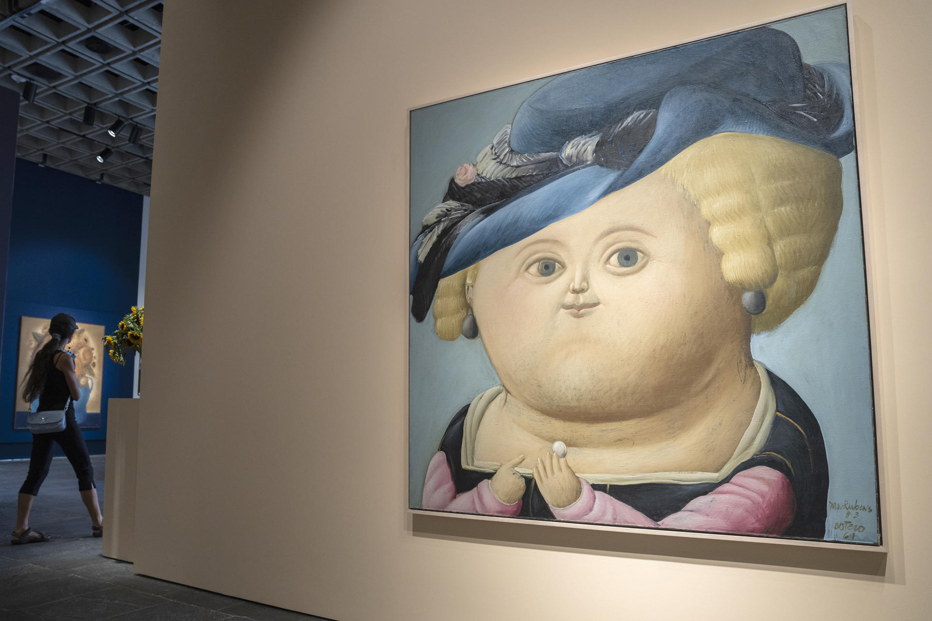 Fotografía de la obra 'Mrs. Rubens #3' del artista Fernando Botero, exhibida este jueves en Nueva York (EE.UU.). EFE/Ángel Colmenares
