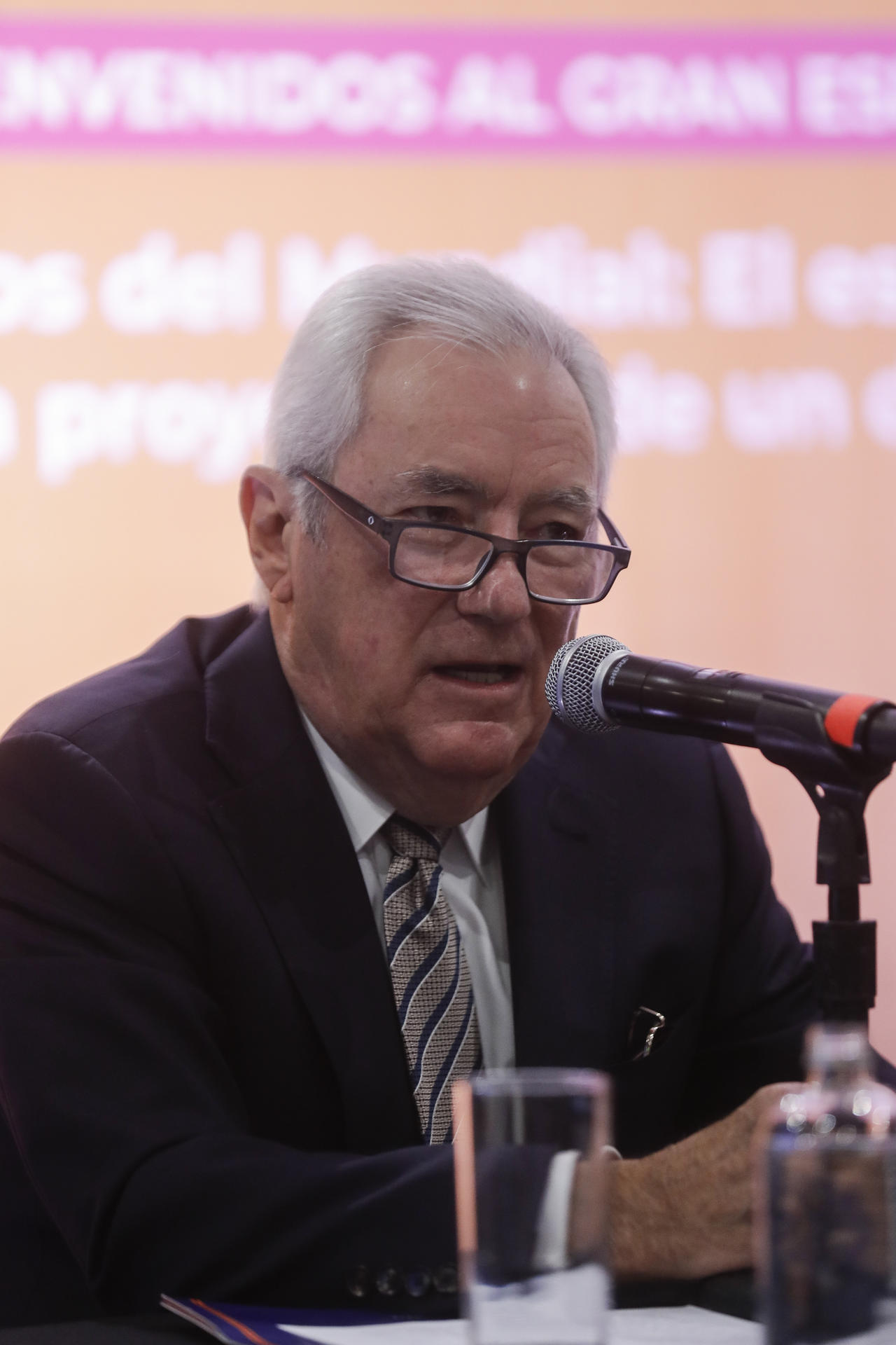 El director general del Abierto GNP Seguros, Hernán Garza Echevarría, habla durante una rueda de prensa este jueves, en Ciudad de México (México). EFE/Isaac Esquivel