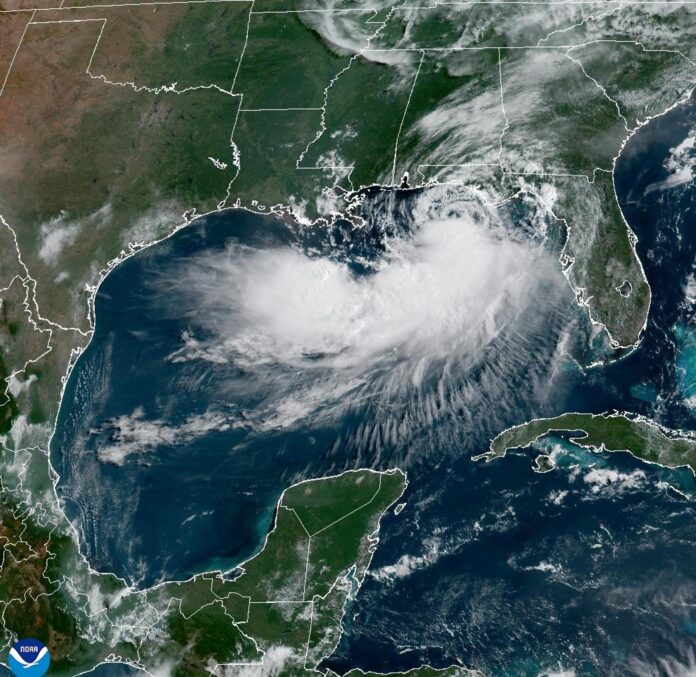 Fotografía satelital cedida por la Oficina Nacional de Administración Oceánica y Atmosférica (NOAA). EFE/NOAA-NHC
