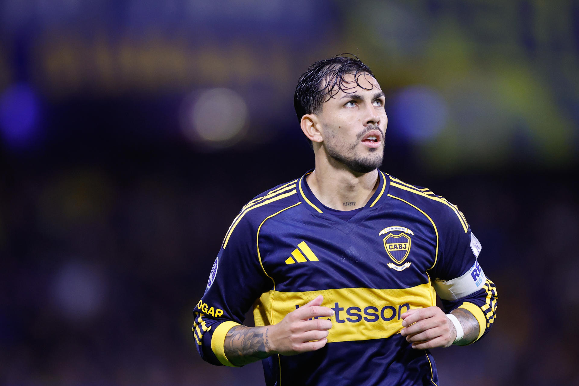 Leandro Paredes, de Boca Juniors, reacciona en un partido de la Copa Sudamericana entre Boca Juniors y O'Higgins en el estadio Alberto José Armando en Buenos Aires (Argentina). EFE/ Juan Ignacio Roncoroni