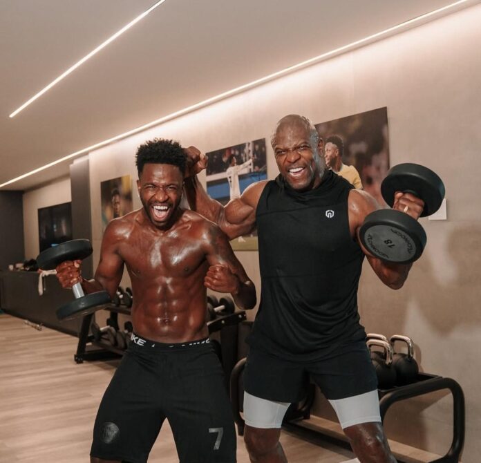 Fotografía tomada de la cuenta oficial en instagram @vinijr del futbolista de Brasil Vinicius Jr. (i) donde se le ve junto al actor estadounidense Terry Crews. EFE/ @vinijr /SOLO USO EDITORIAL/NO VENTAS/SOLO DISPONIBLE PARA ILUSTRAR LA NOTICIA QUE ACOMPAÑA (CRÉDITO OBLIGATORIO)
