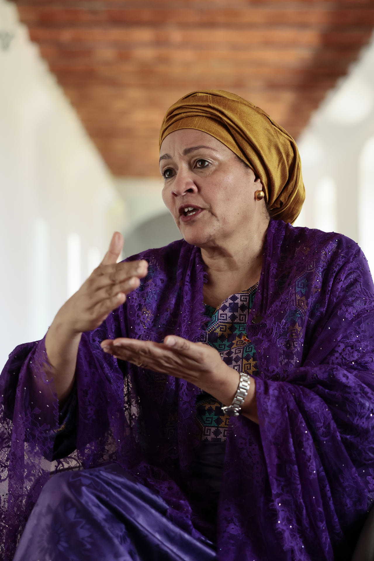 La vicesecretaria general de la ONU, Amina Mohammed, habla durante una entrevista con EFE este viernes, en la Ciudad de México (México). EFE/José Méndez