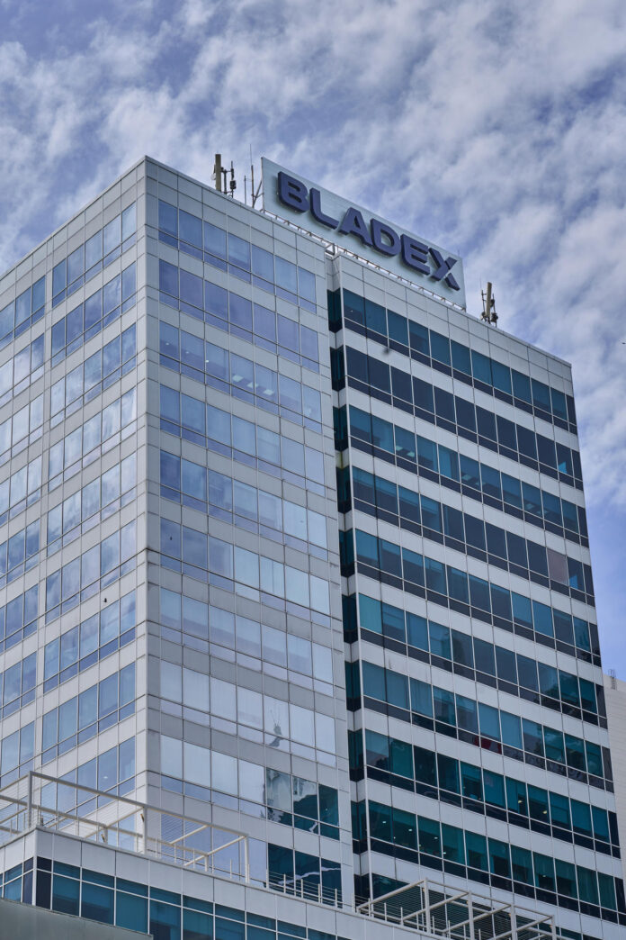 Fotografía cedida por Bladex que muestra la fachada de la Torre V de Bladex (Banco Latinoamericano de Comercio Exterior) en Ciudad de Panamá (Panamá). EFE/ Bladex
