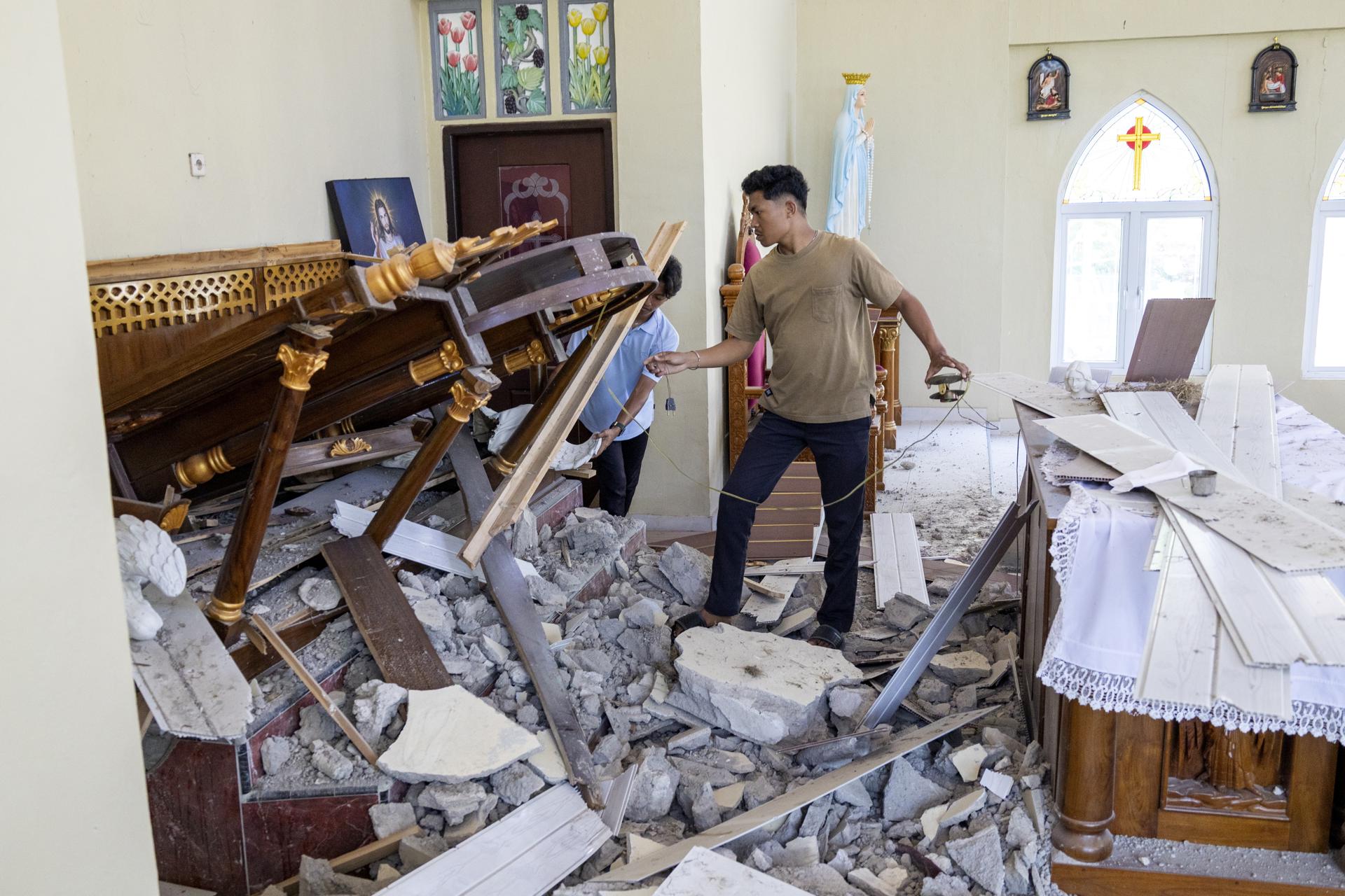 Foto: Indonesia eleva a 68 los muertos en Flores/Cortesía