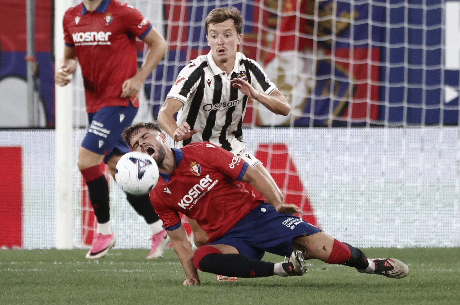 0-0. Osasuna merece más ante un Levante que resiste en El Sadar - HolaNews