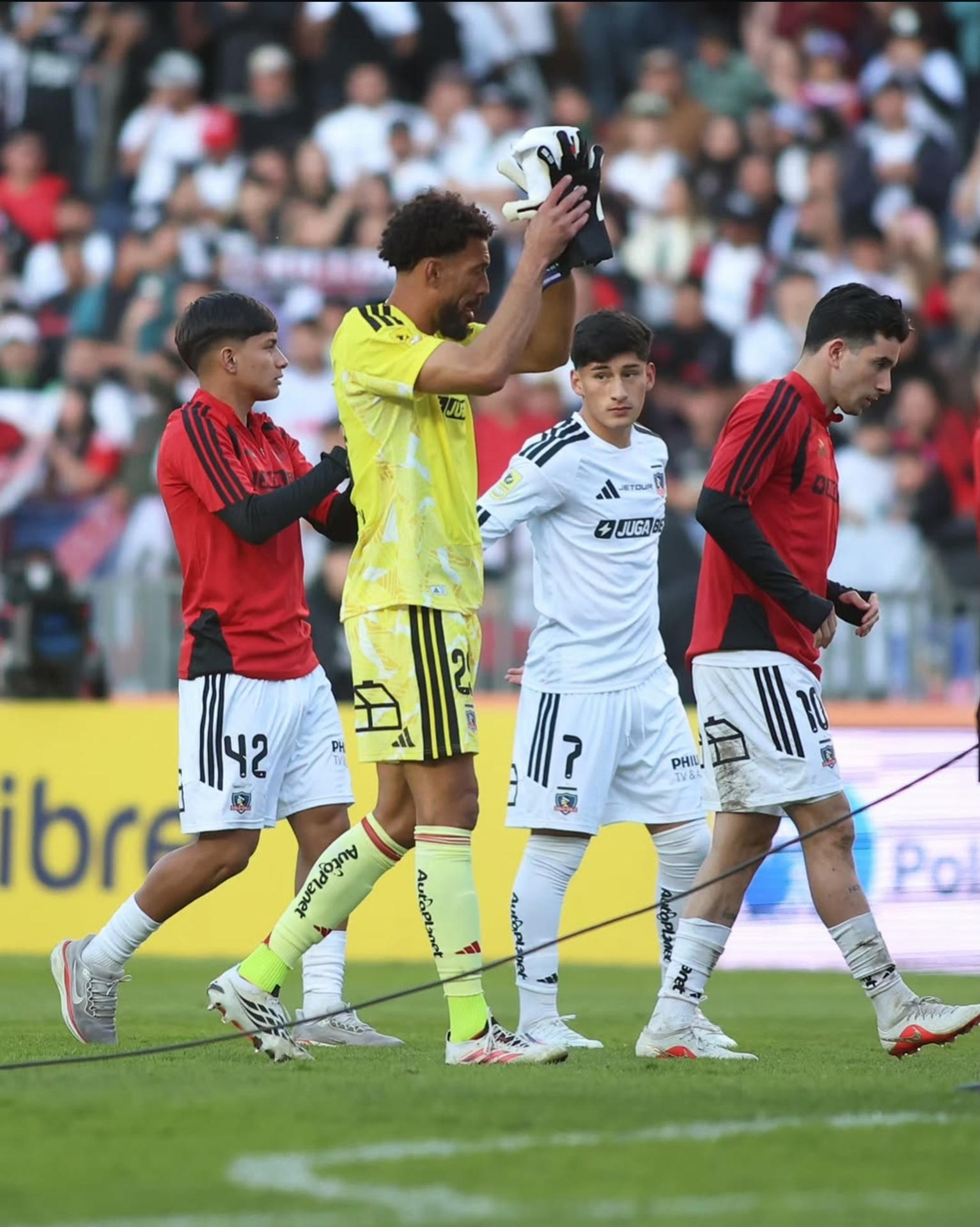 Vozinha' no recibe goles en su estreno de la liga chilena con Colo Colo -  HolaNews