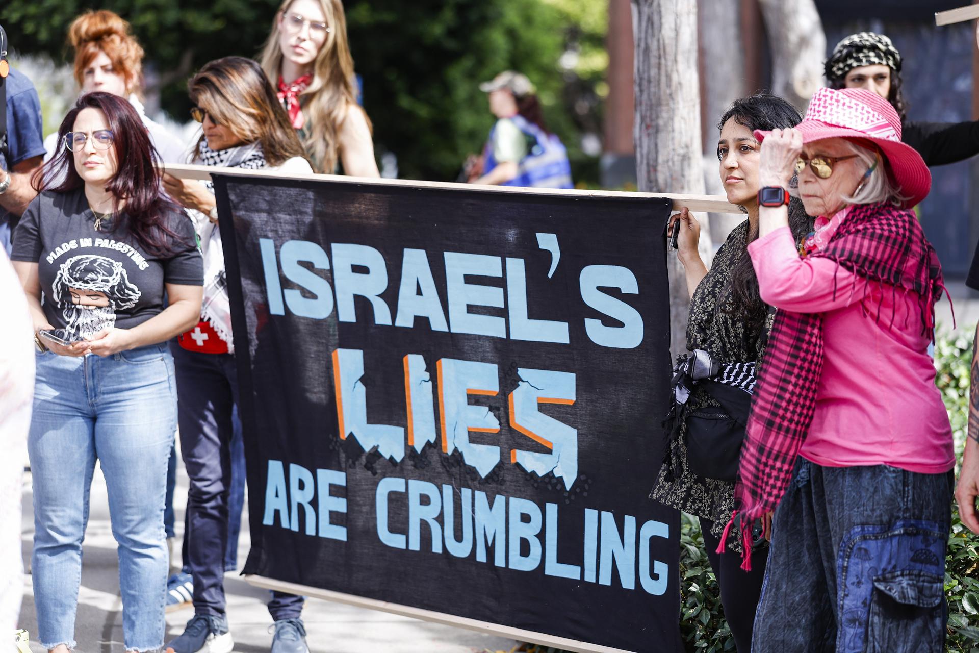 Activists Launch US Freedom Convoy to Challenge Israel Influence