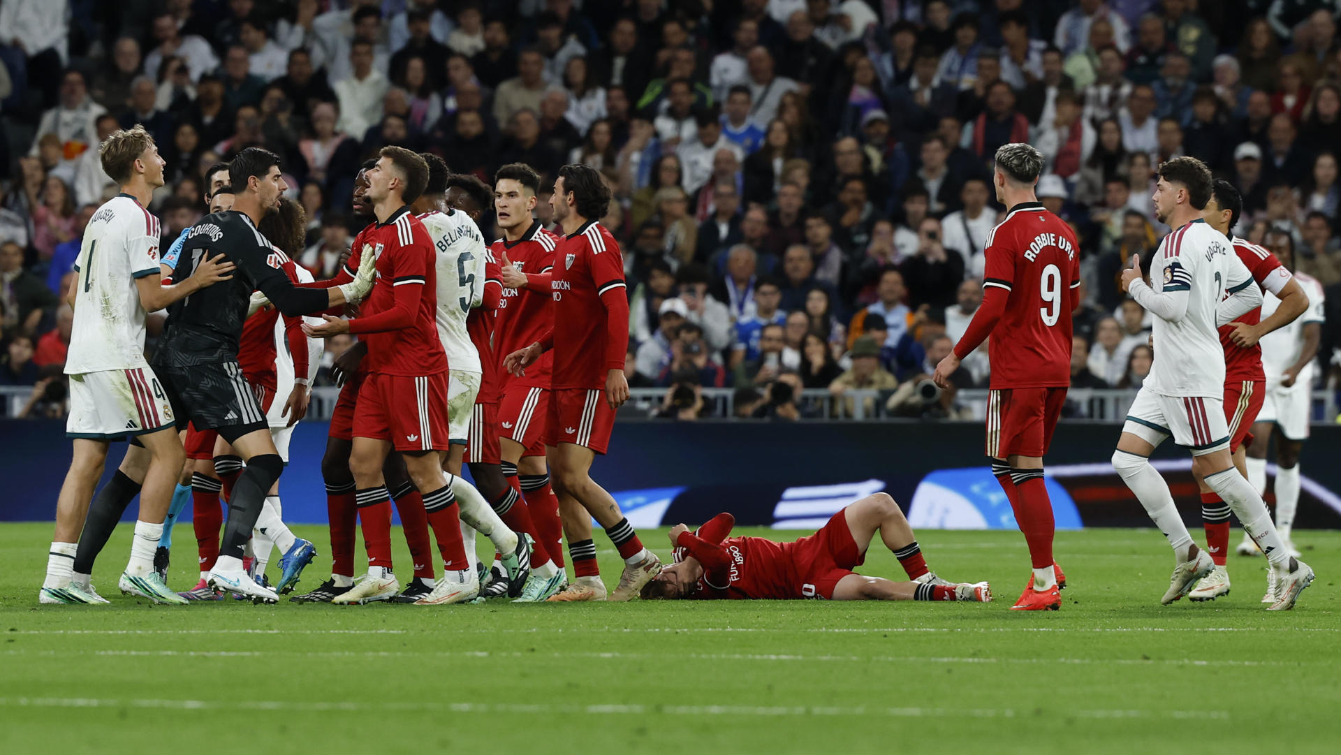 Photo: HolaNews Juan Iglesias Blasts Refereeing After Real Madrid vs. Sevilla: "We Knew What We Were Coming For